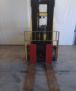 Alternative view of Hyster 27518