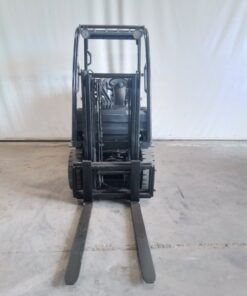 Alternative view of Toyota 27634